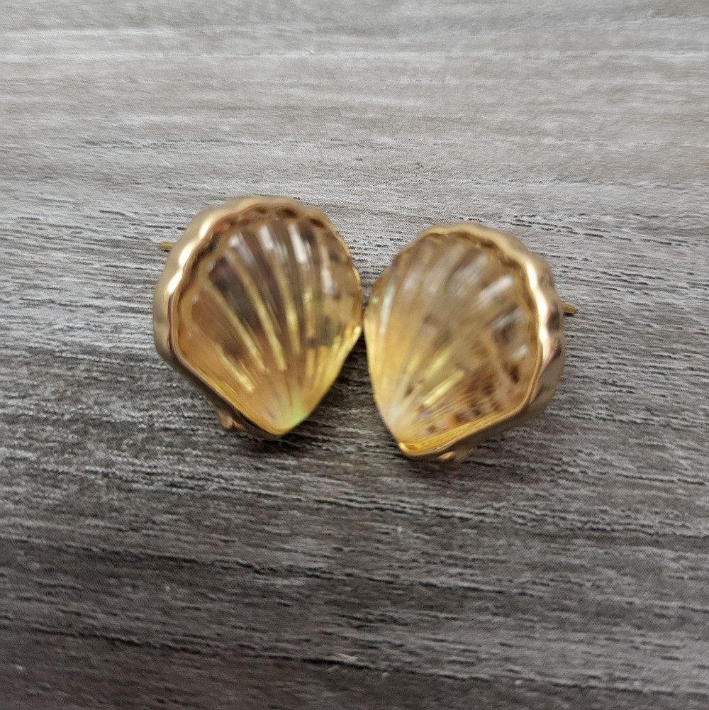 Vintage Napier Seashell Earrings Iridescent Lucite Gold Pierced 1980s - Picture 4 of 9
